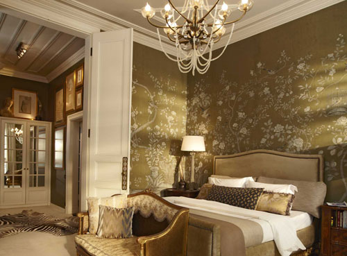 Seidentapete handgemalt de Gournay aus London England im Schlafzimmer